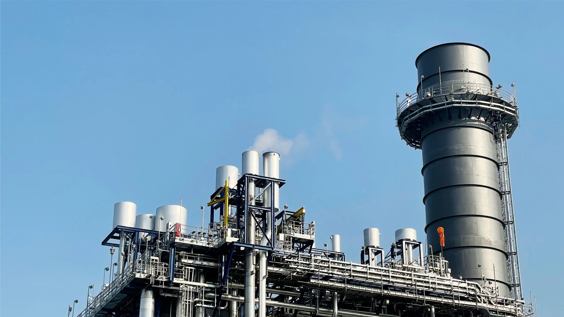Estrutura industrial atendida pela Ilúmia