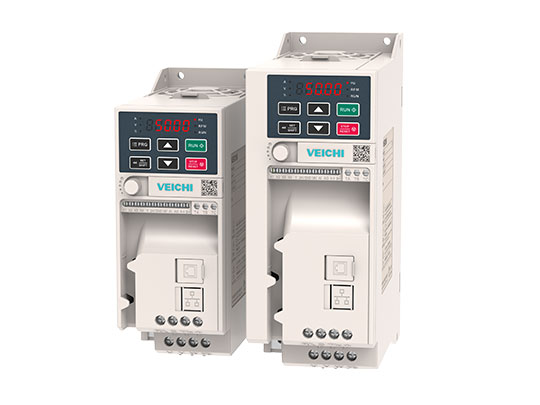 INVERSOR DE FREQUÊNCIA VEDER-VEICHI AC10  2,2KW 3CV 380V-440V 5A  AC10-T3-2R2G-B  ALTURA: 177mm L:65mm C:148m VECHI°°