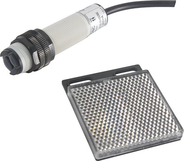 SENSOR FOTOELÉTRICO RETROREFLECTIVO NPN/NA+NF - 2M - 10~30VCC P18R-200-DNC METALTEX°°