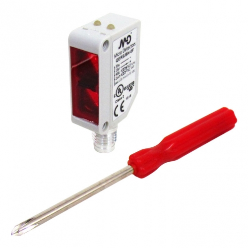 SENSOR FOTOEL. DIFUSO SUPRESSAO FUNDO 0,2M NPN 10-30V –CONEC M8 QERS/BN-0F METALTEX °°
